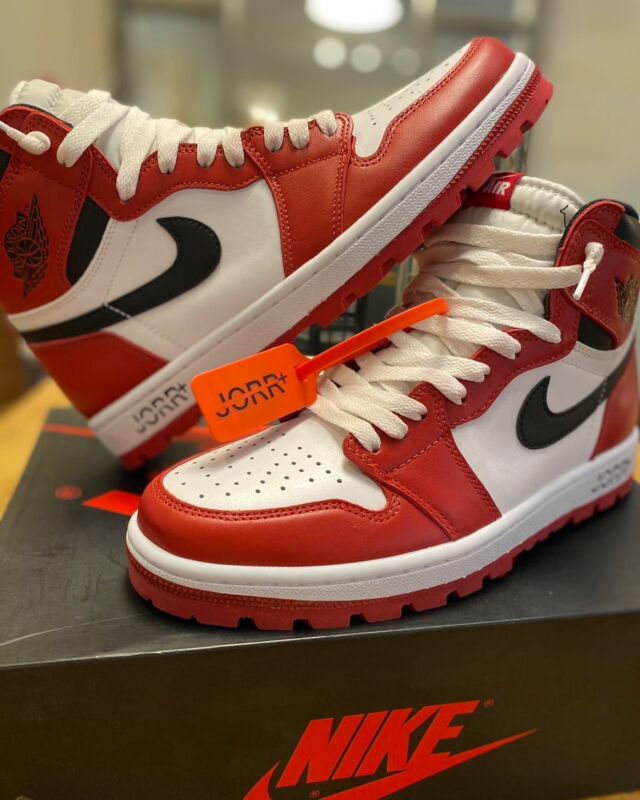 ご注文ありがとうございます！✨
upper：Chicago
sole：RED❤️
#jorrplus #osaka #golf #airjordan #airjordan1 #ゴルフ女子 #ゴルフ男子 #ゴルフスクール 
#ゴルフスパイク #スパイクレス #ゴルフウェア 
#インドアゴルフ #インドアゴルフスクール #ゴルフ#梅田 #カスタムシューズ